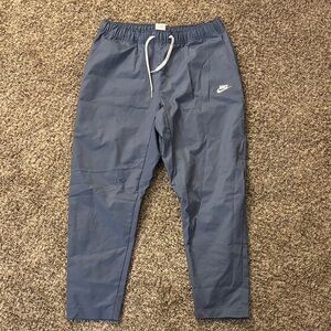 Nike Men's blue Windrunner pants